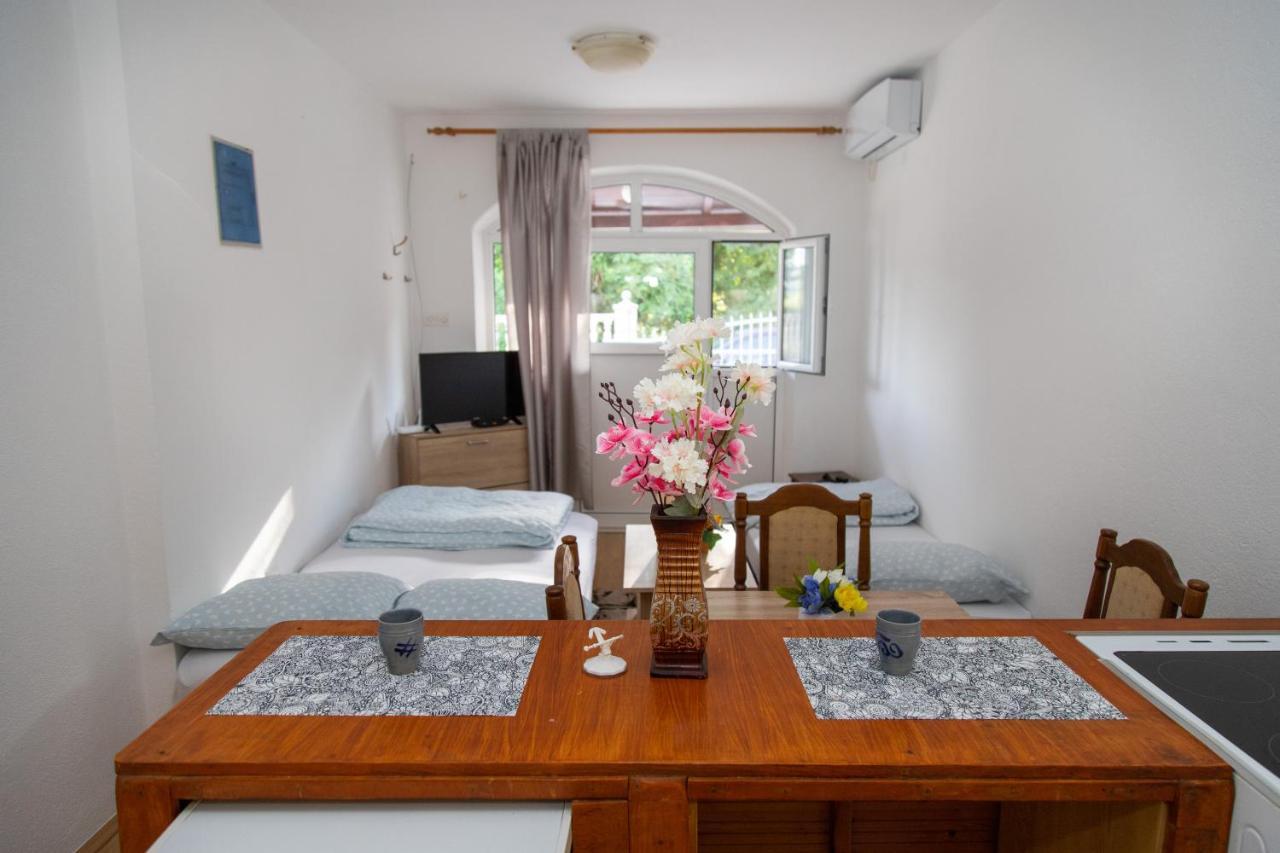 Apartman Irina Требинє Екстер'єр фото
